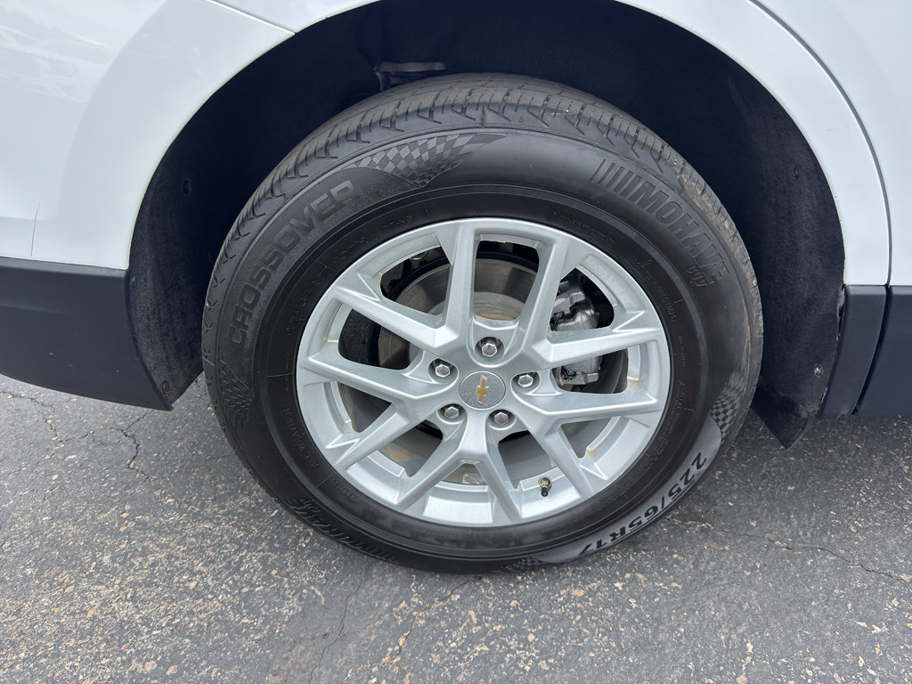 Used 2023 Chevrolet Equinox LS AWD/4WD image 9