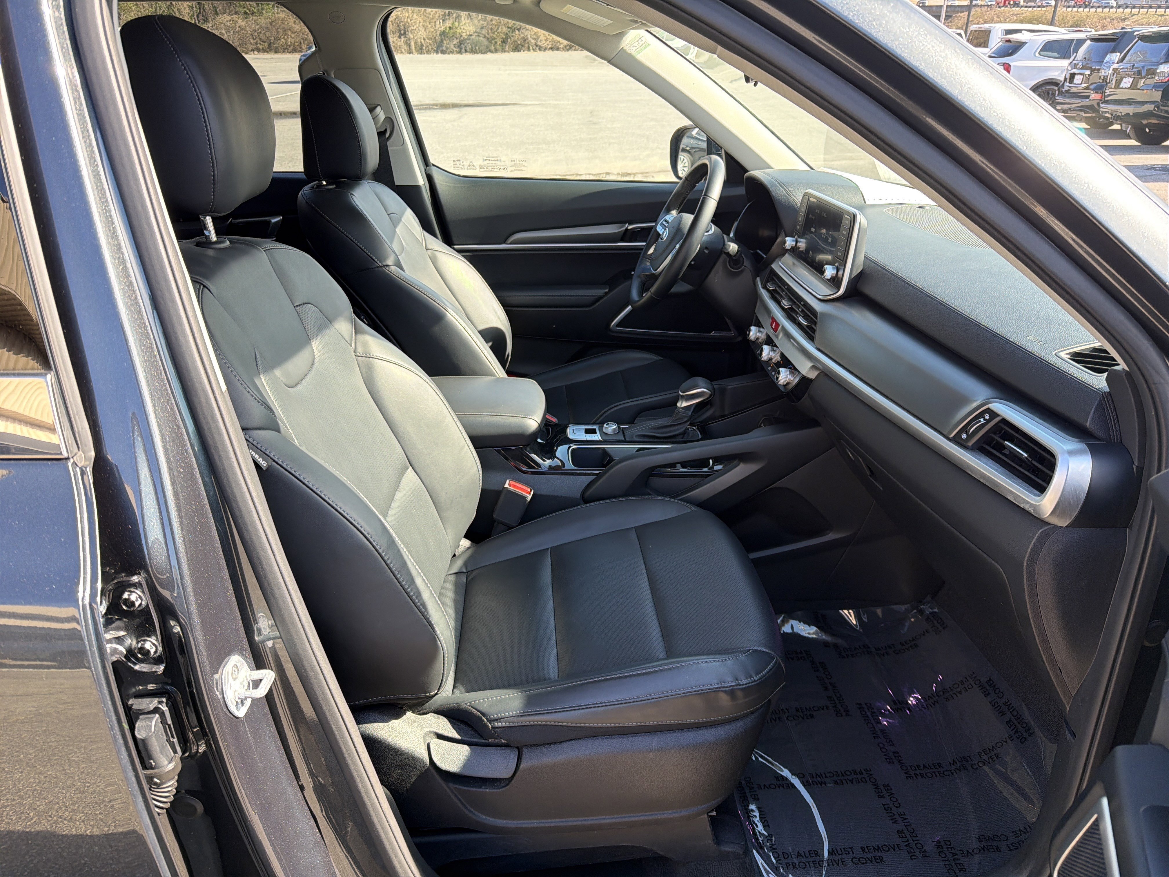 Used 2020 Kia Telluride LX image 14