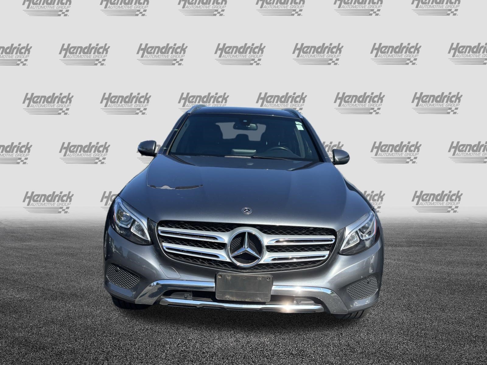 Used 2018 Mercedes-Benz GLC 300 4MATIC image 3