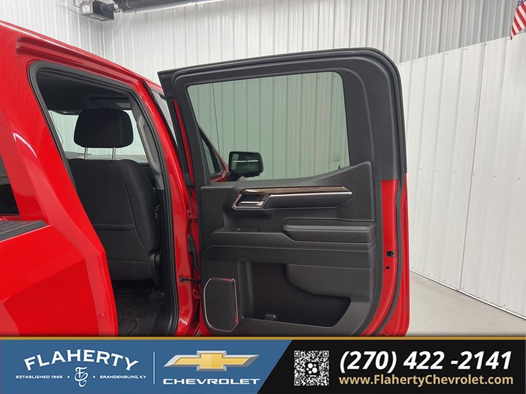 Used 2025 GMC Sierra 1500 Elevation w/ Preferred Package AWD/4WD image 12
