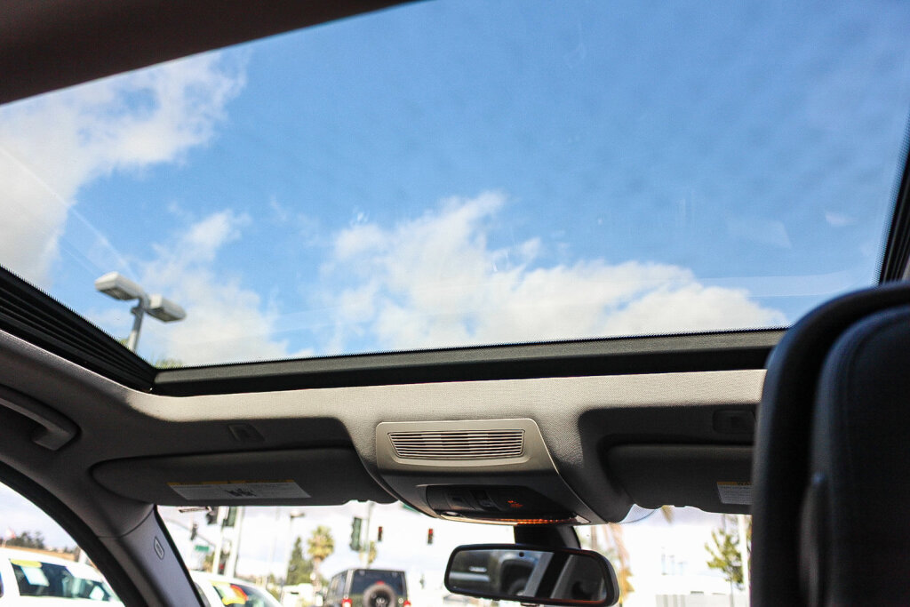 Used 2011 BMW 535i Sedan image 3