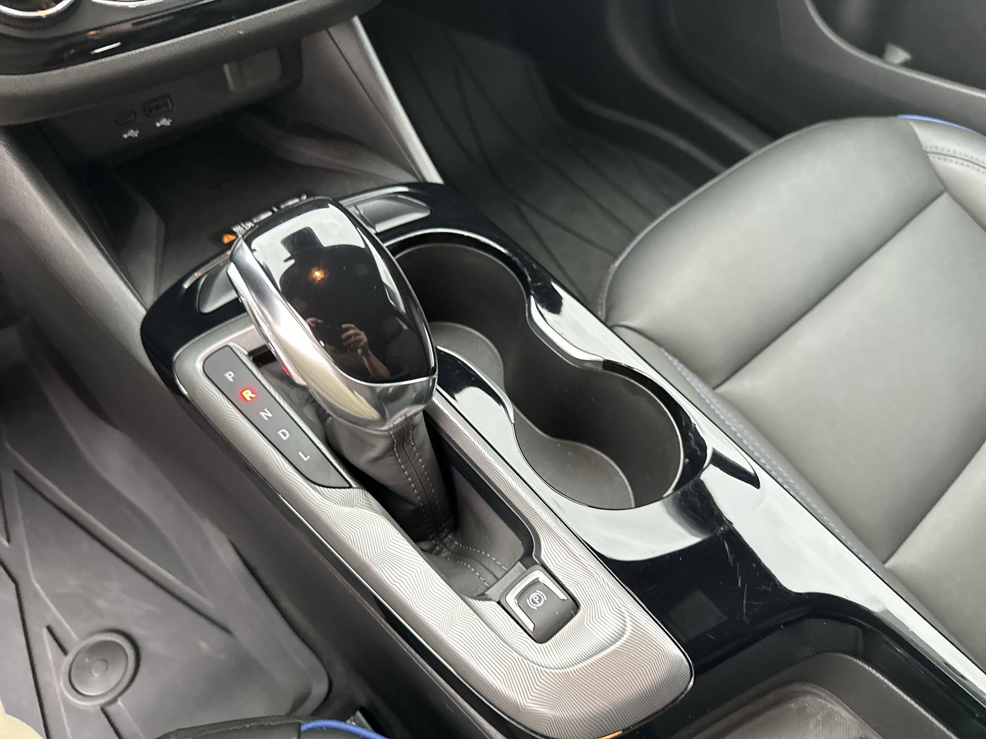 Certified 2024 Buick Envista Sport Touring w/ Convenience I Package FWD image 19