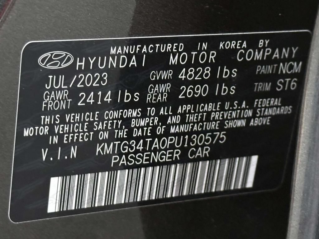 Used 2023 Genesis G70 2.0T w/ Sport Prestige Package AWD/4WD image 37