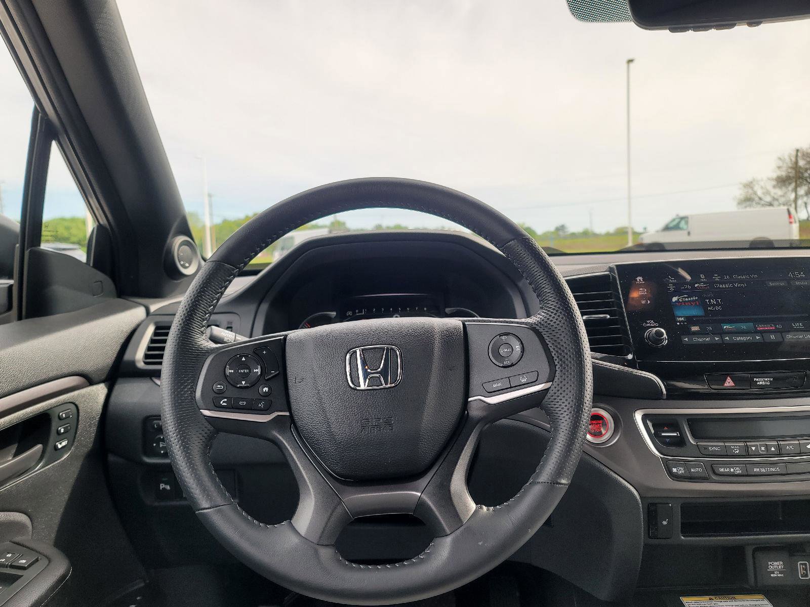 Used 2023 Honda Passport EX-L image 17
