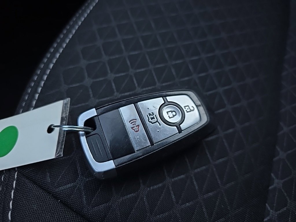 Used 2025 Ford Escape Active image 29