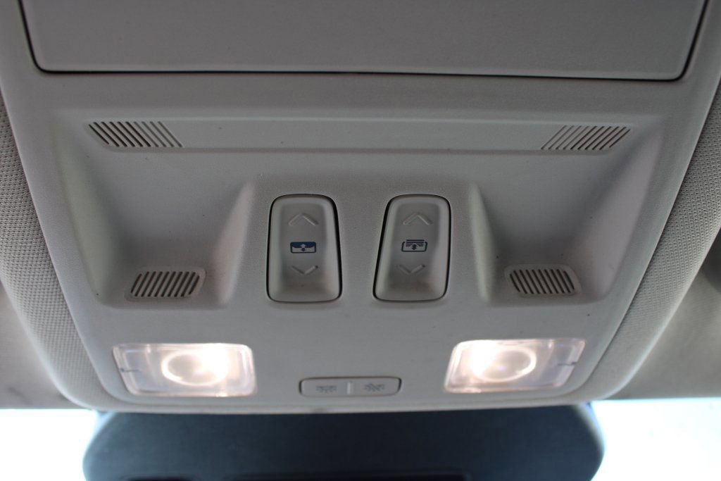 Used 2020 Ford Escape Titanium image 24