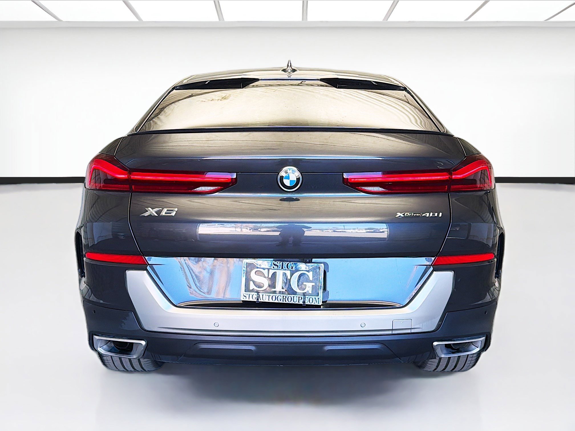 Used 2023 BMW X6 xDrive40i w/ Premium Package AWD/4WD image 5