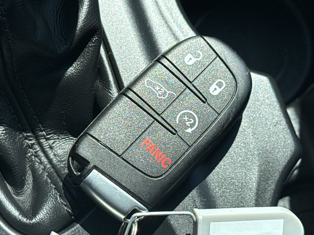 Used 2025 Dodge Durango GT w/ Trailer Tow Group IV AWD/4WD image 39
