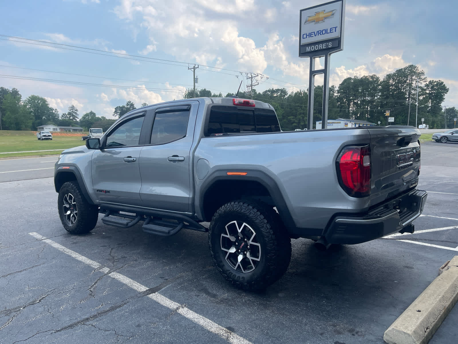 Used 2023 GMC Canyon AT4X AWD/4WD image 5