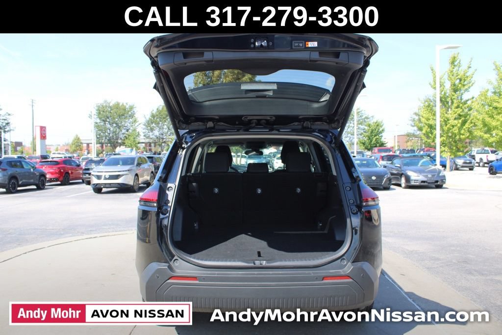 Used 2026 Toyota RAV4 XLE Premium AWD/4WD image 10