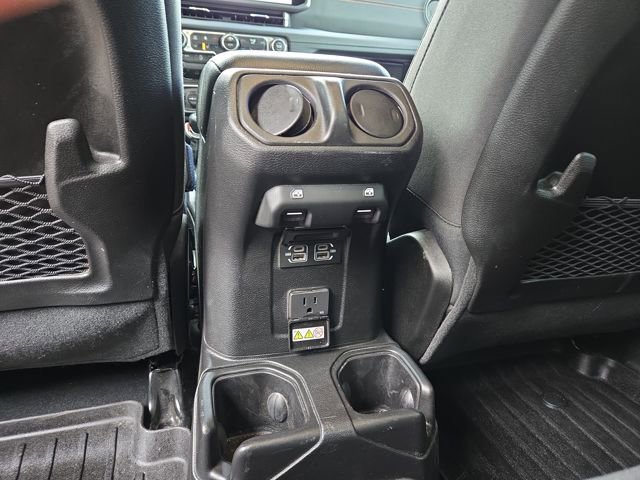 Used 2024 Jeep Gladiator Mojave w/ Technology Group image 33