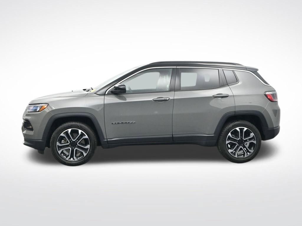 Used 2024 Jeep Compass Limited image 10