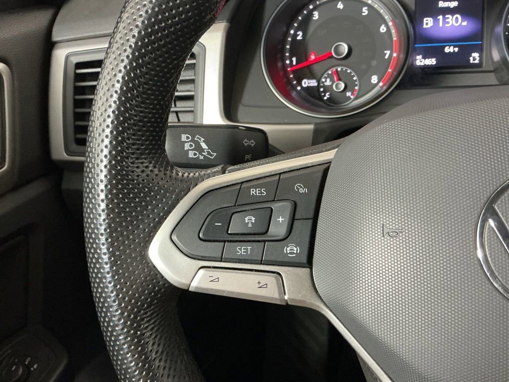 Used 2020 Volkswagen Atlas Cross Sport SE w/ Panoramic Sunroof Package image 18