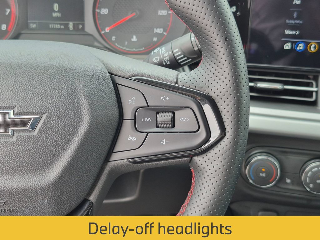 Used 2026 Chevrolet Trax RS FWD image 20