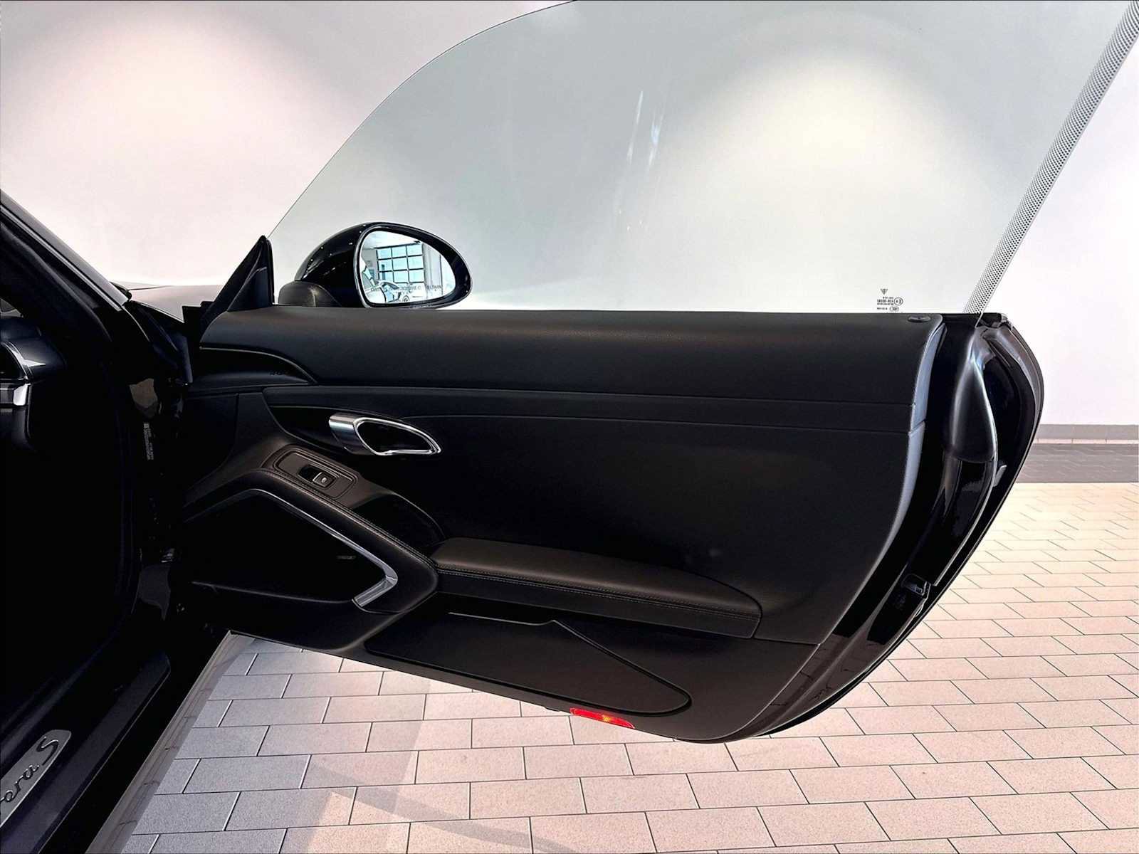 Used 2016 Porsche 911 Carrera S RWD image 25