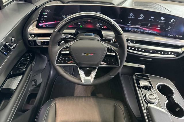 New 2026 Cadillac Lyriq V image 14