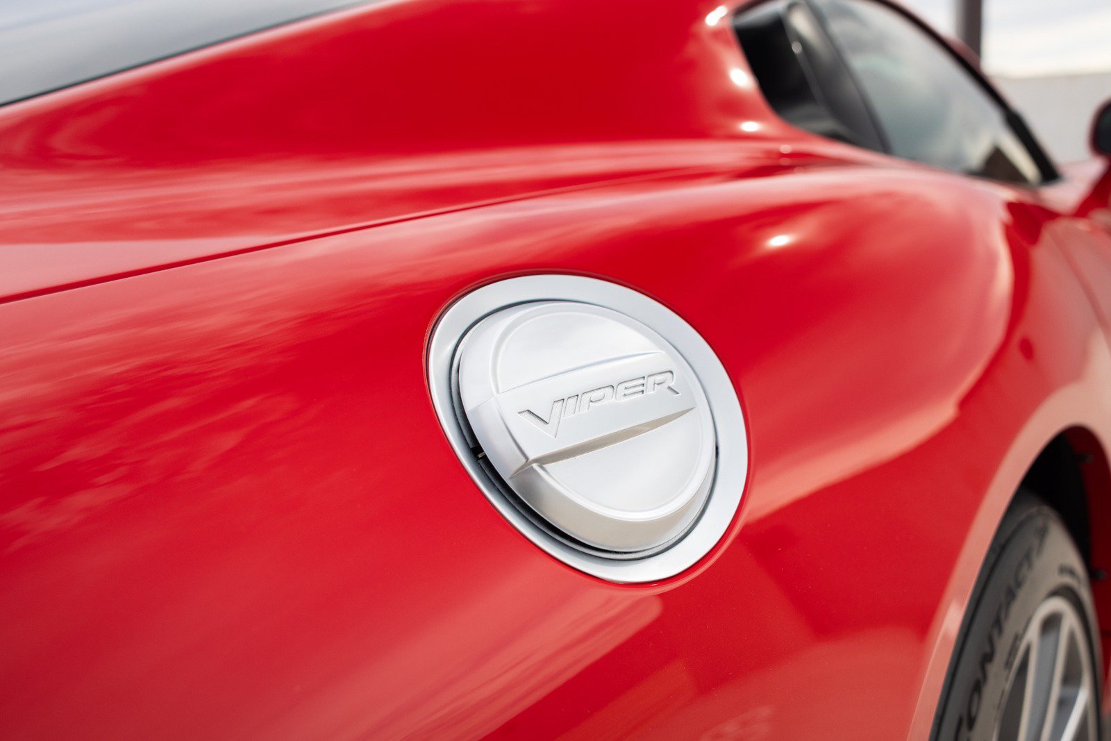 Used 2013 SRT Viper GTS w/ GTS Laguna Interior Pkg RWD image 35