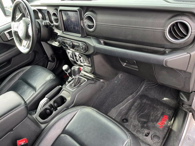 Used 2018 Jeep Wrangler Unlimited Sahara AWD/4WD image 27