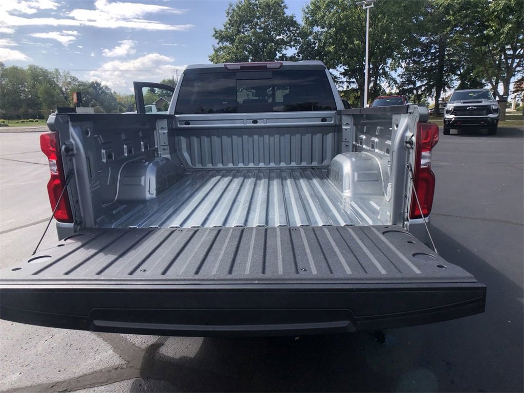 Certified 2024 Chevrolet Silverado 1500 RST w/ Convenience Package II image 23