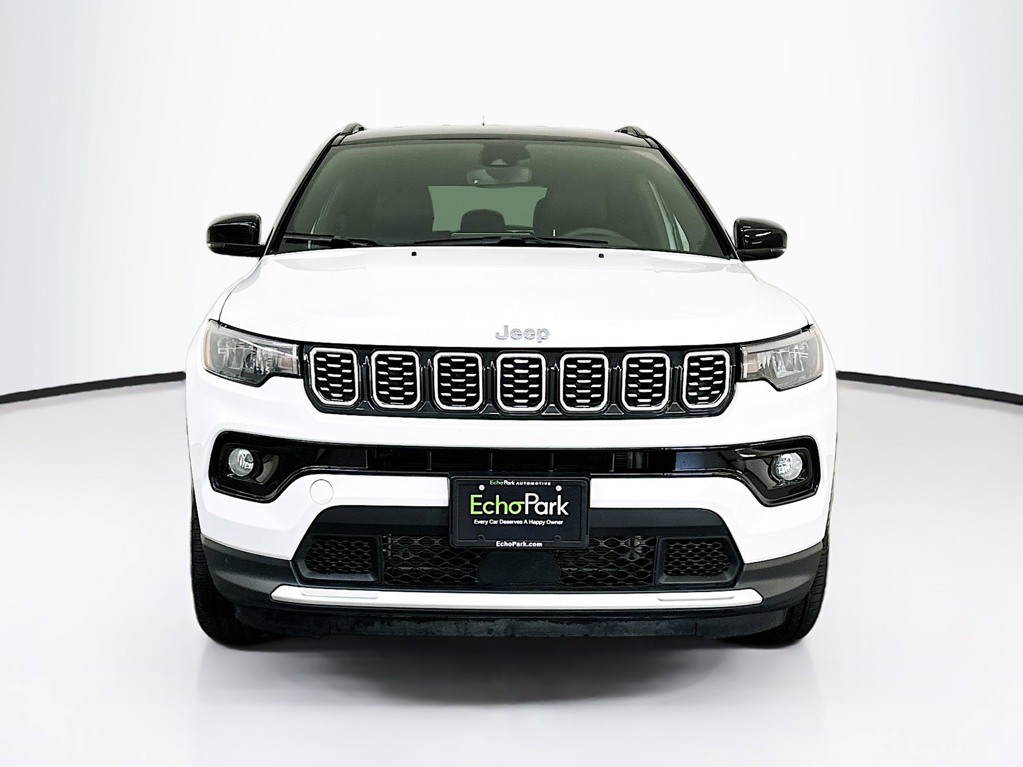 Used 2025 Jeep Compass Limited image 2