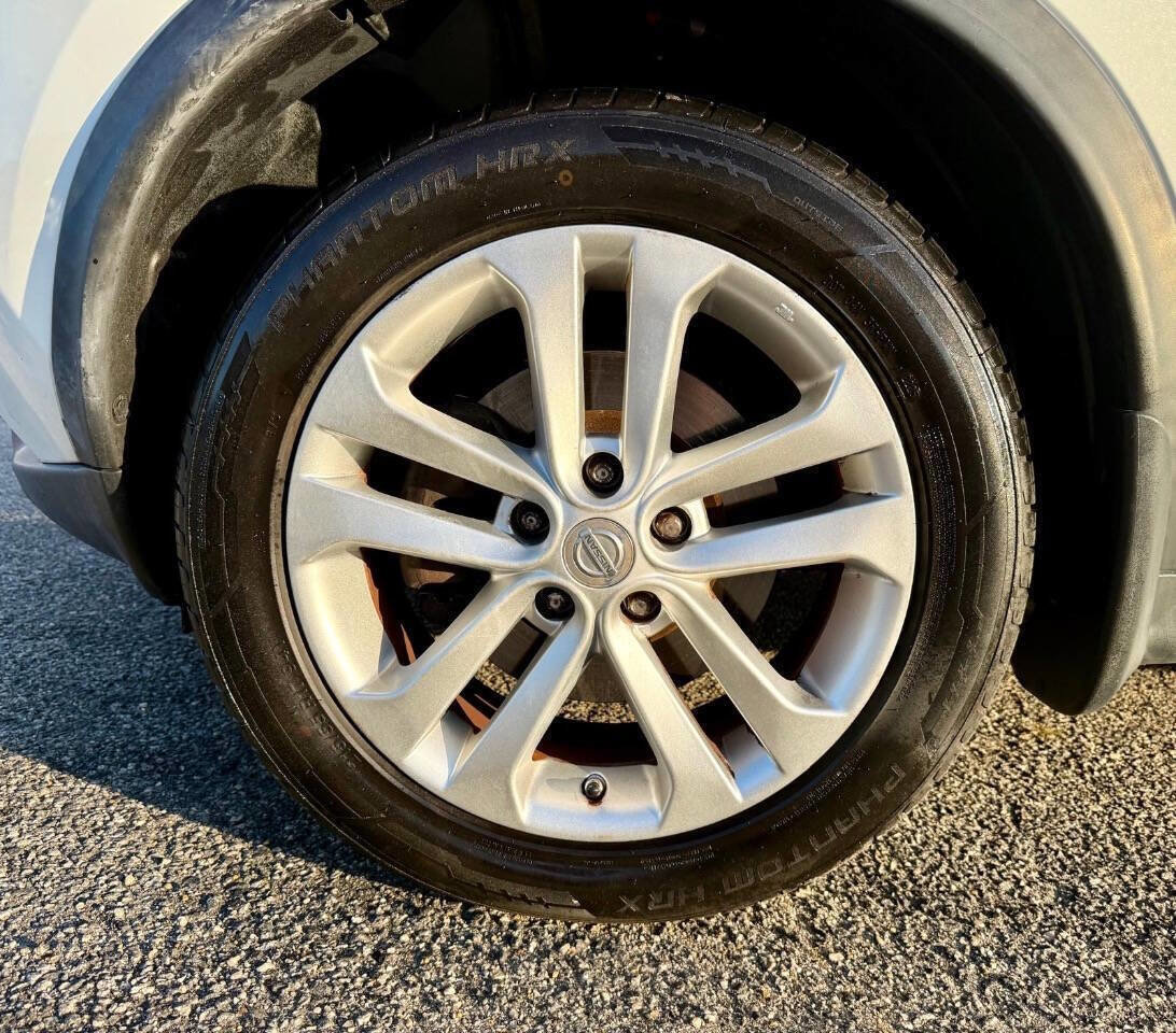 Used 2015 Nissan Juke SV image 10