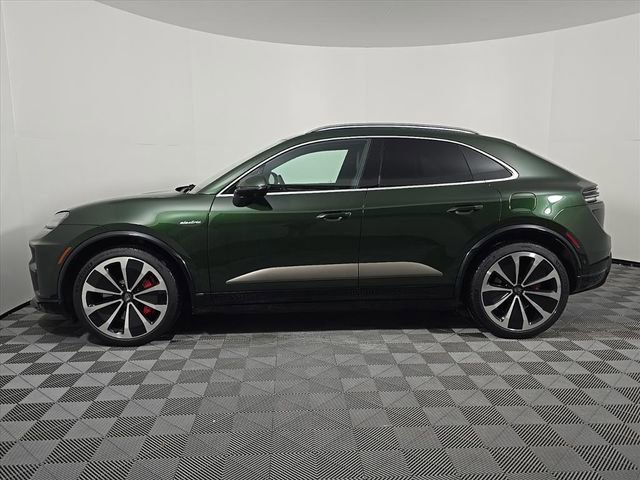 Certified 2024 Porsche Macan Turbo Electric image 2