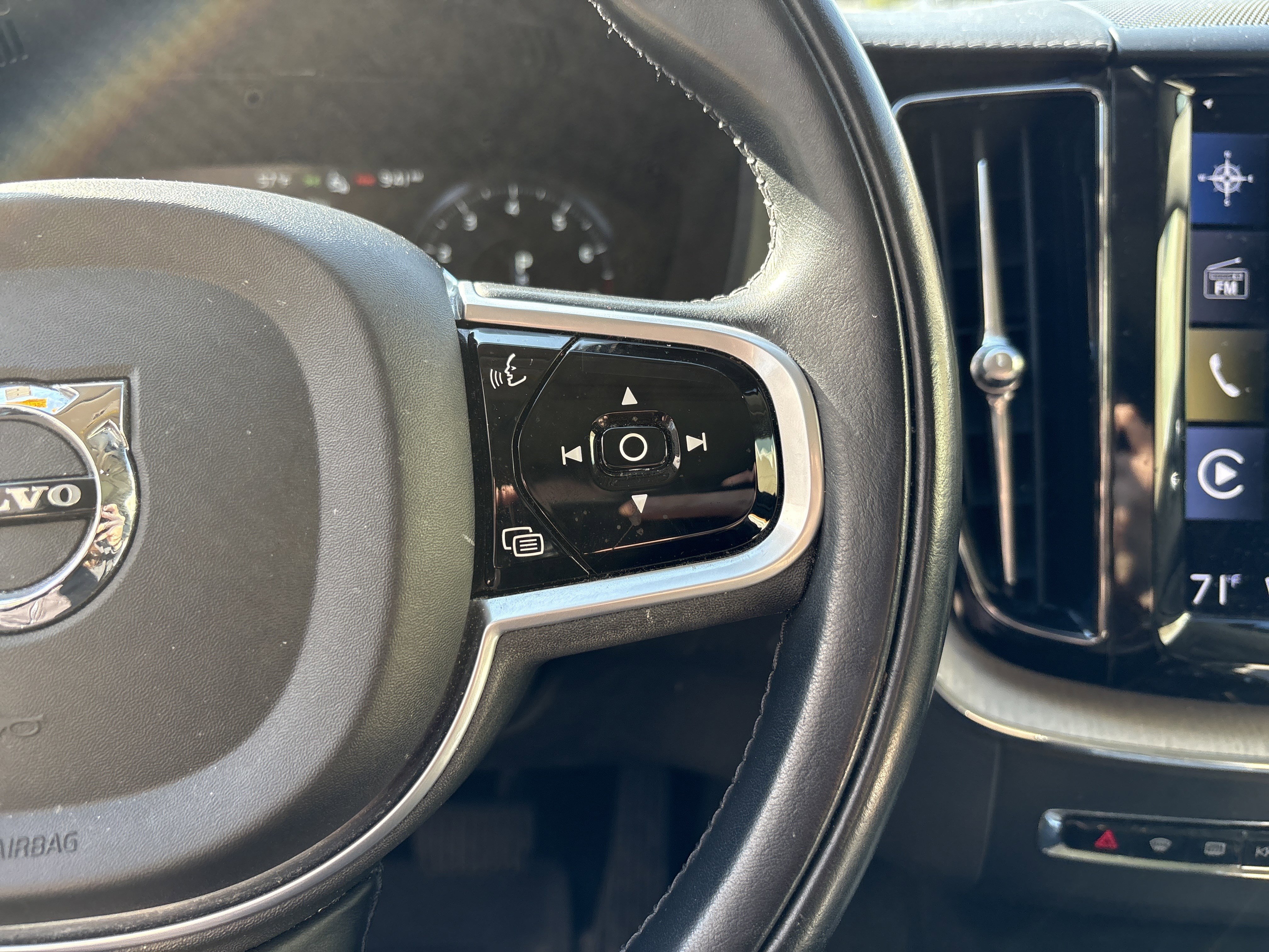 Used 2021 Volvo XC60 T5 Inscription w/ Advanced Package image 20