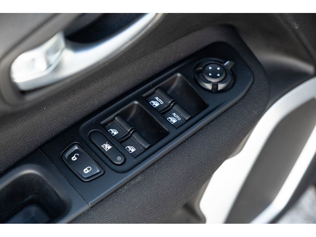 Used 2021 Jeep Renegade Latitude w/ Convenience Group image 13