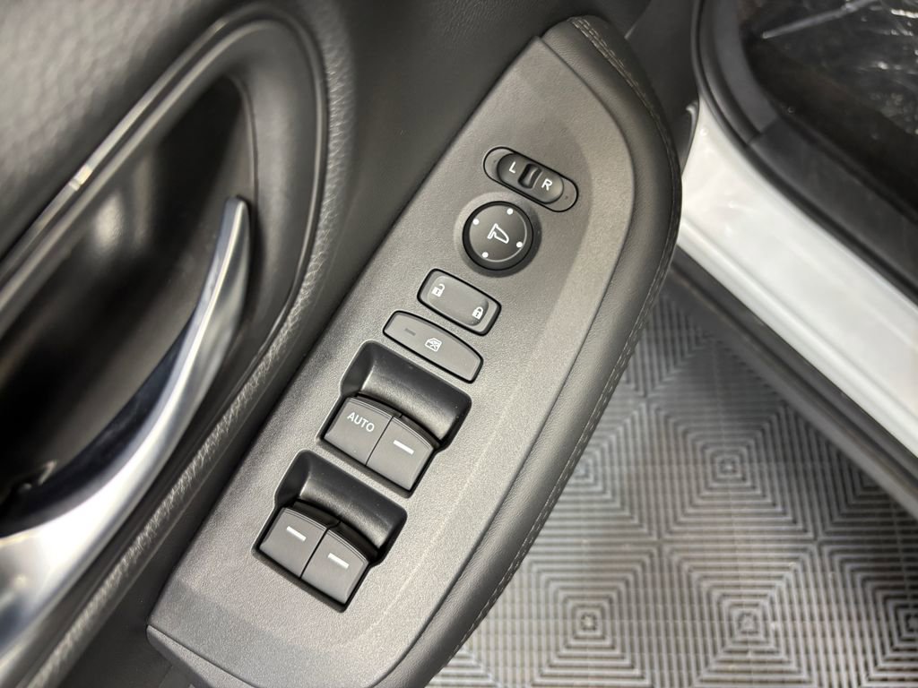 New 2026 Honda HR-V LX image 20