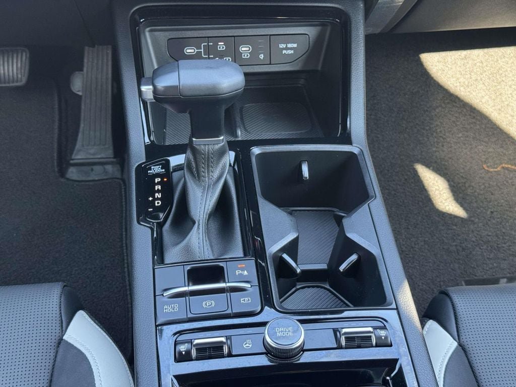 Used 2025 Kia K5 GT-Line AWD/4WD image 8