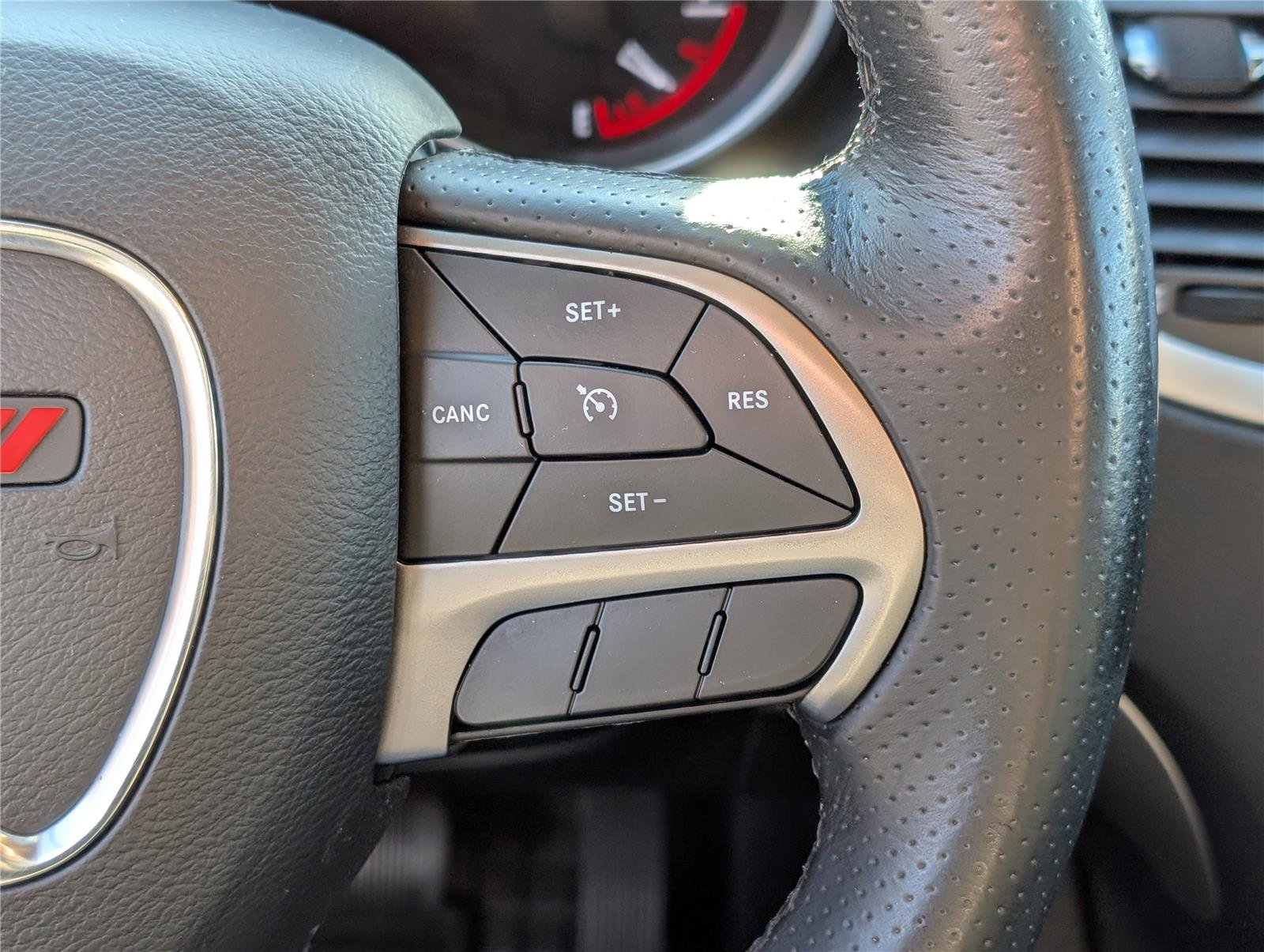 Used 2020 Dodge Durango SXT image 22