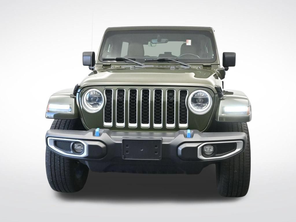 Used 2023 Jeep Wrangler Unlimited Sahara w/ Cold Weather Group AWD/4WD image 2