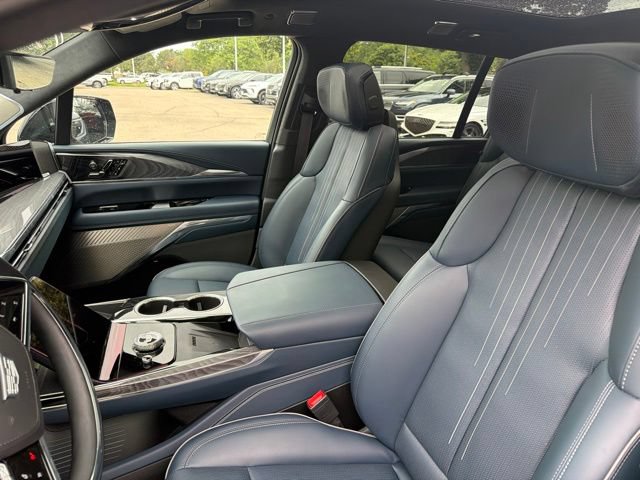 Used 2025 Cadillac Escalade IQ Luxury 2 w/ LPO, Premium Carpet Package AWD/4WD image 13