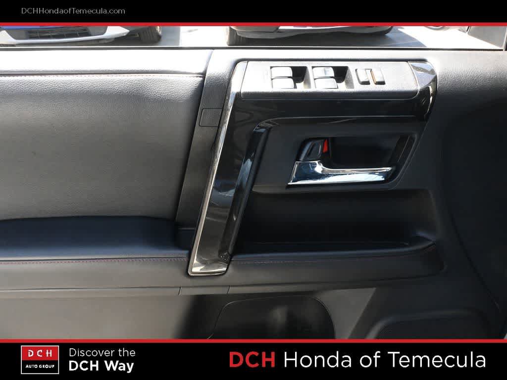 Used 2023 Toyota 4Runner TRD Off-Road Premium AWD/4WD image 16