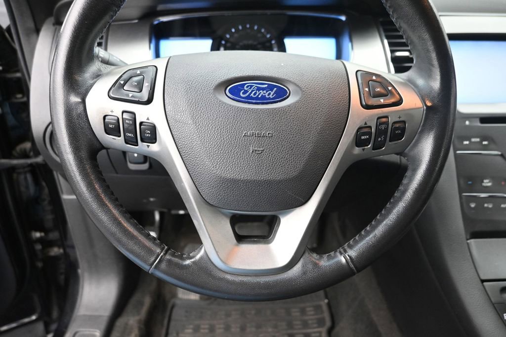 Used 2013 Ford Taurus SEL FWD image 14