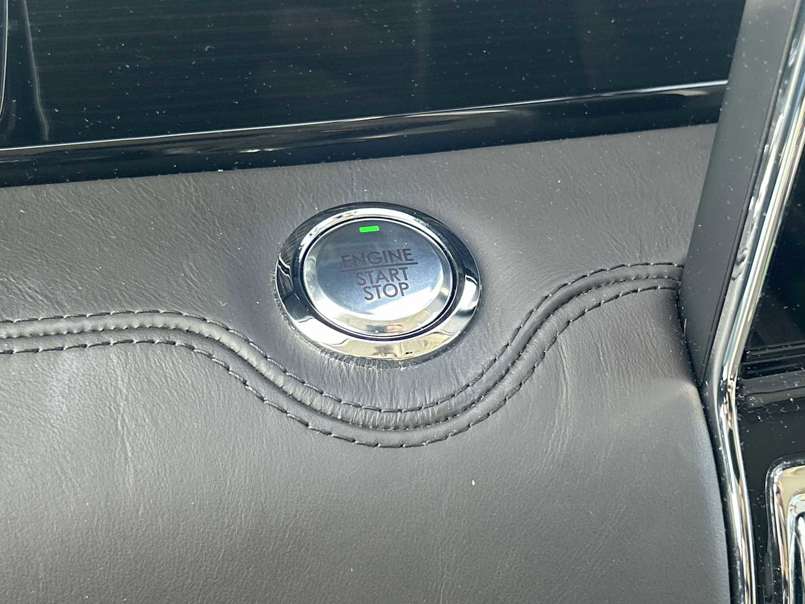 Used 2023 Lincoln Navigator Black Label image 16