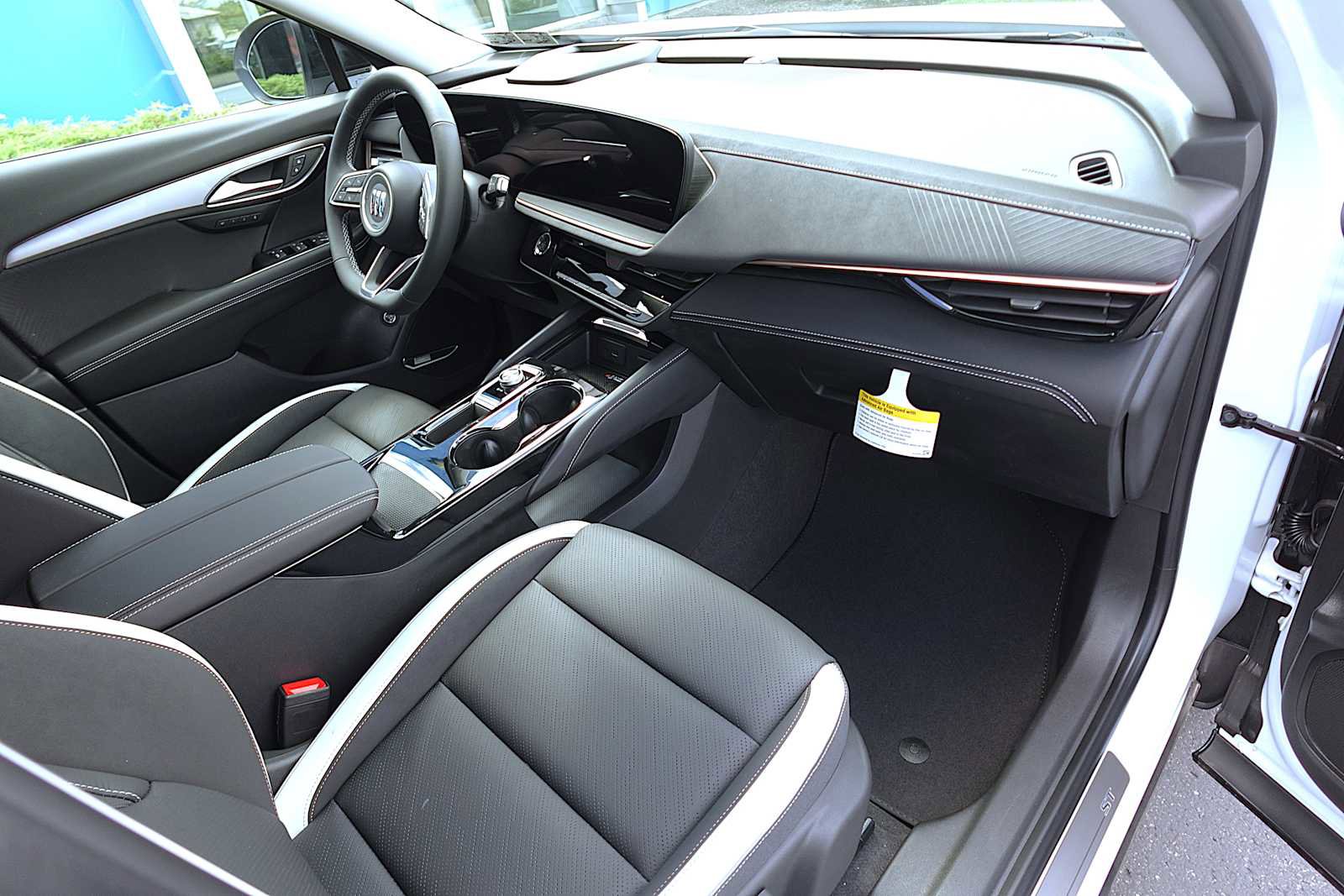 New 2025 Buick Envision Sport Touring image 29