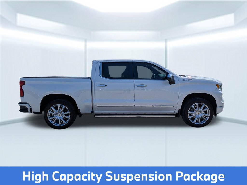 Used 2024 Chevrolet Silverado 1500 High Country w/ High Country Premium Package AWD/4WD image 8