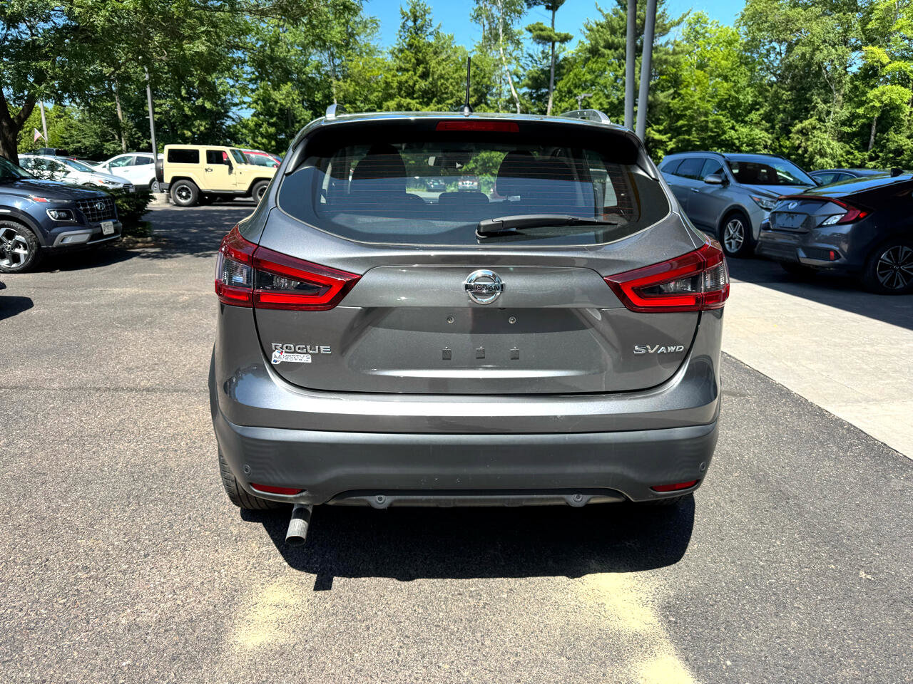 Used 2020 Nissan Rogue Sport SV image 4