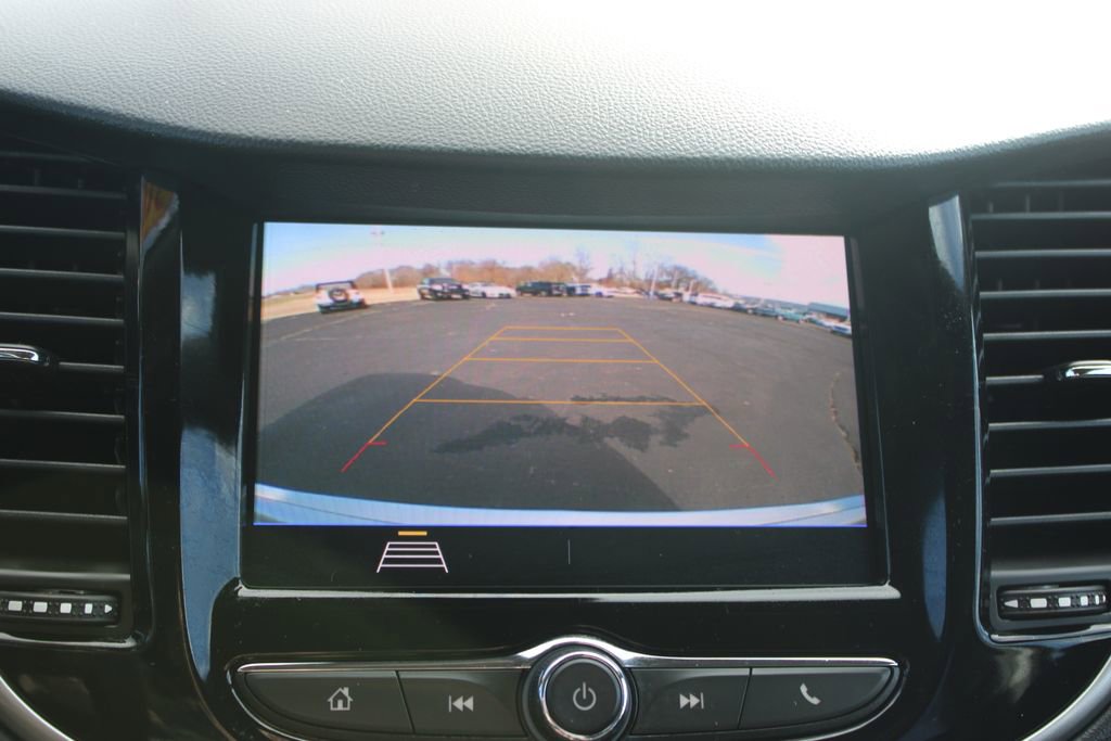 Used 2020 Chevrolet Trax LT w/ LT Convenience Package image 43