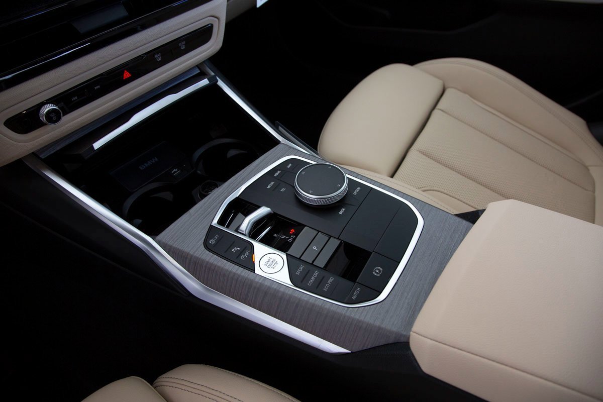 New 2026 BMW 330i Sedan image 17