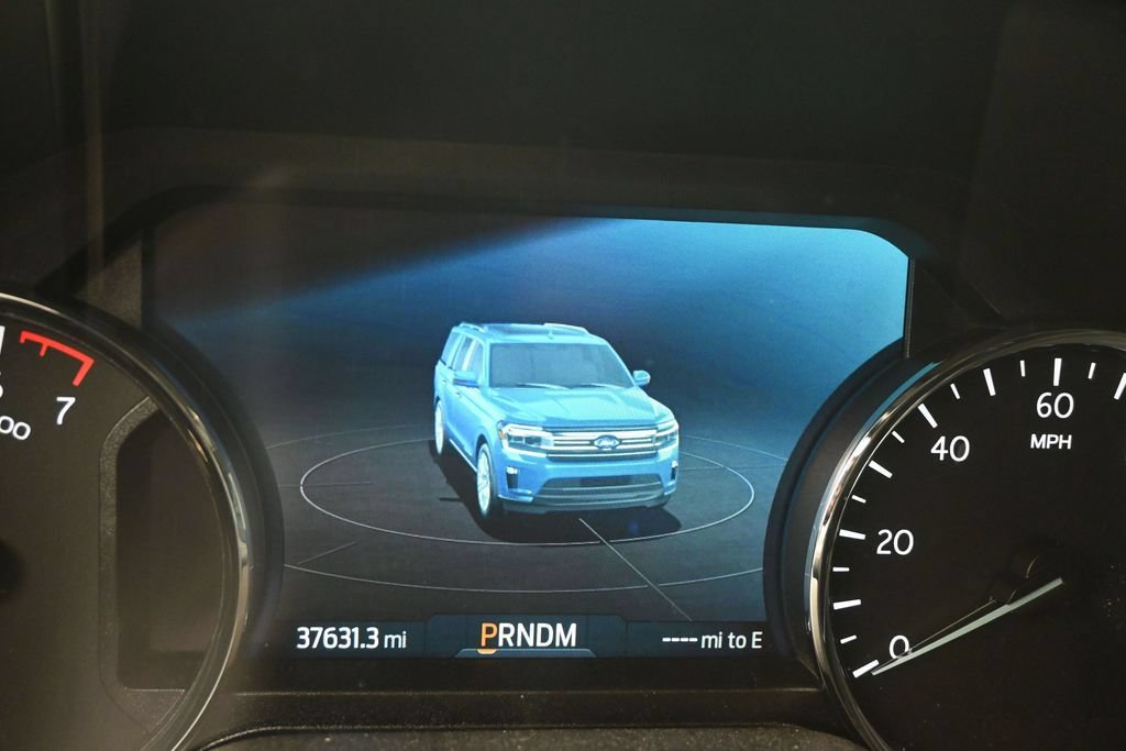 Used 2023 Ford Expedition XLT RWD image 11