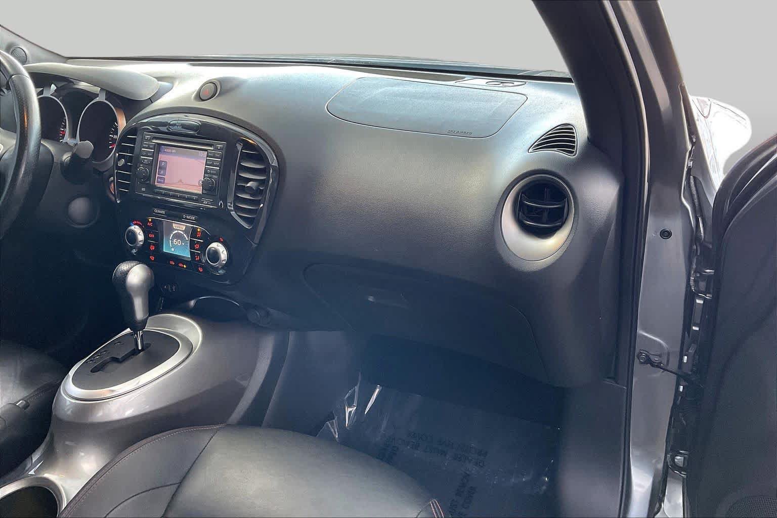 Used 2012 Nissan Juke SL FWD image 18