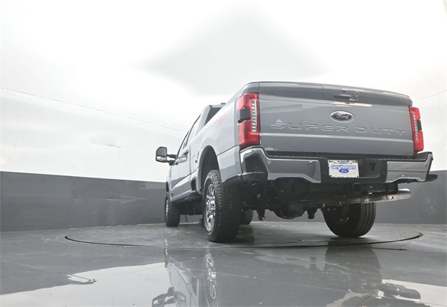 New 2026 Ford F250 Lariat w/ FX4 Off-Road Package image 27