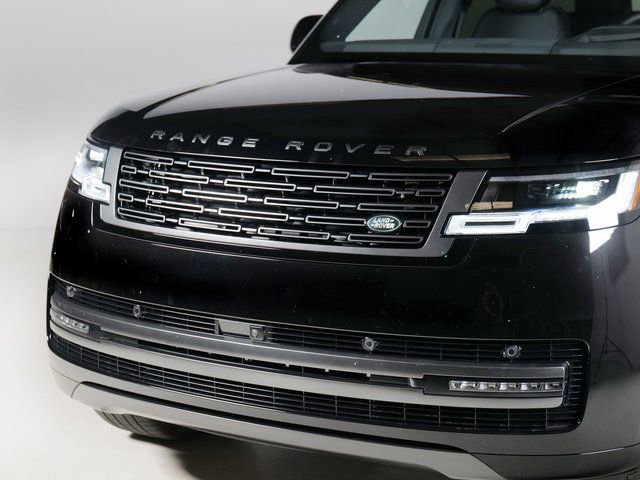 New 2025 Land Rover Range Rover SE AWD/4WD image 29