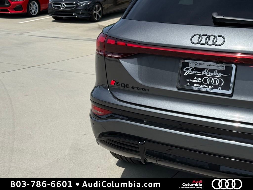 New 2027 Audi SQ6 e-tron Premium Plus AWD/4WD image 14