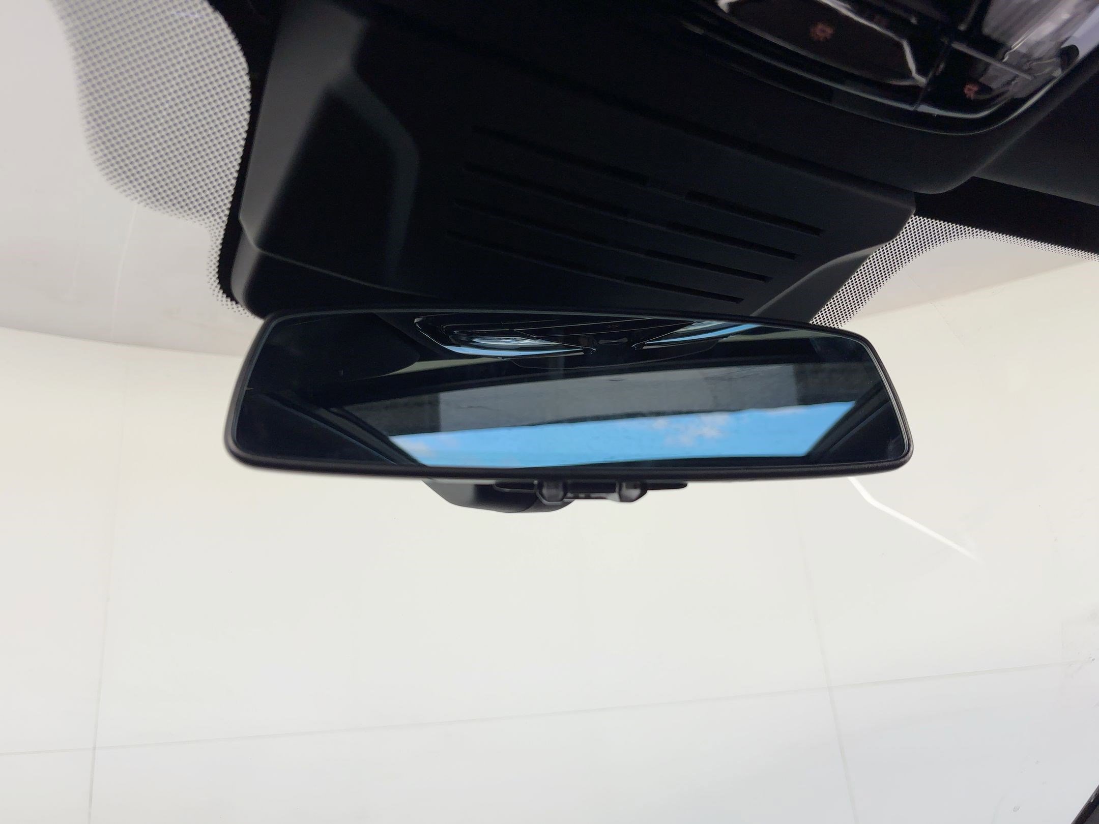 New 2026 BMW X5 sDrive40i w/ Climate Comfort Package image 19