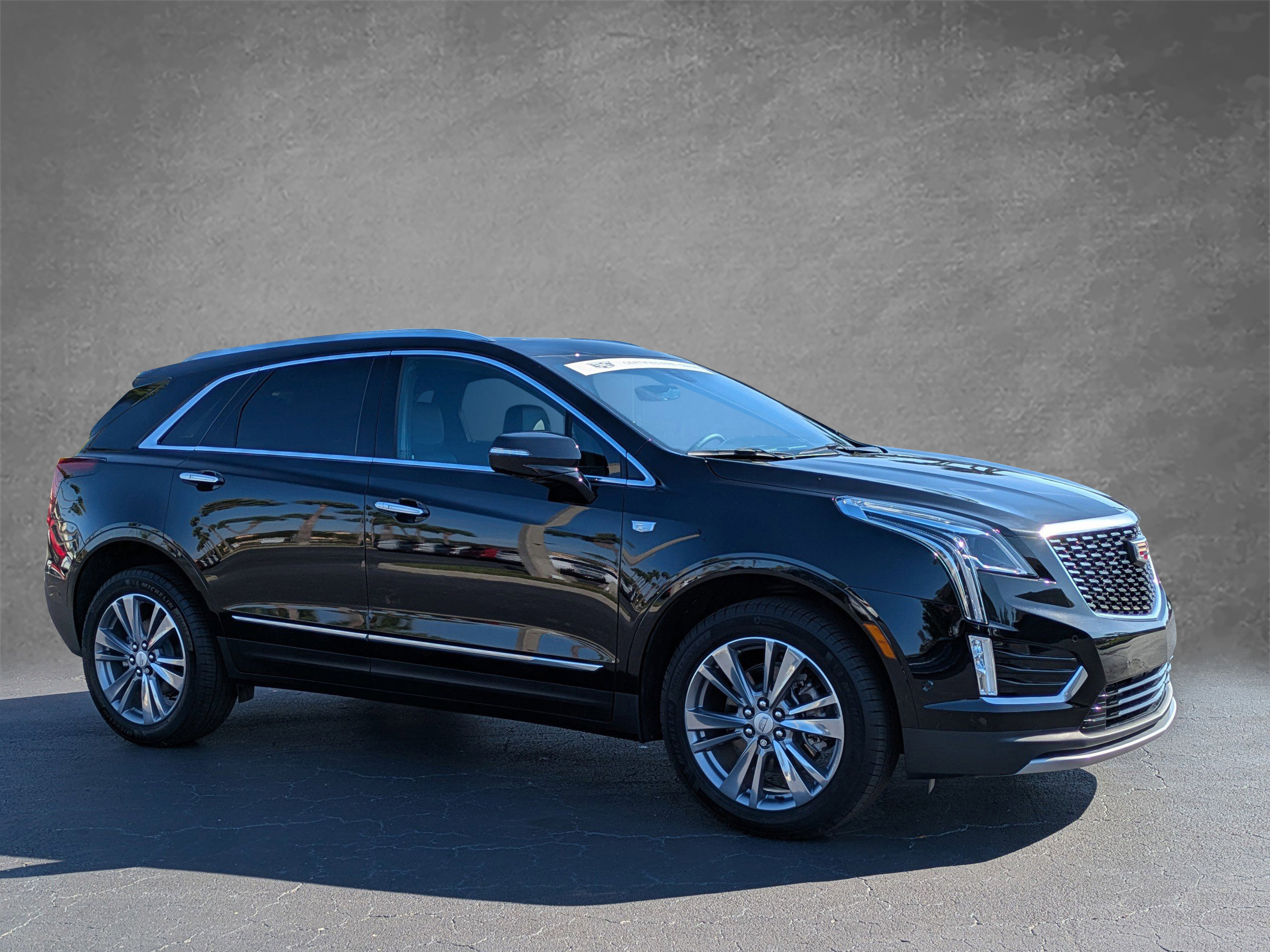 Certified 2025 Cadillac XT5 Premium Luxury w/ Technology Package image 7