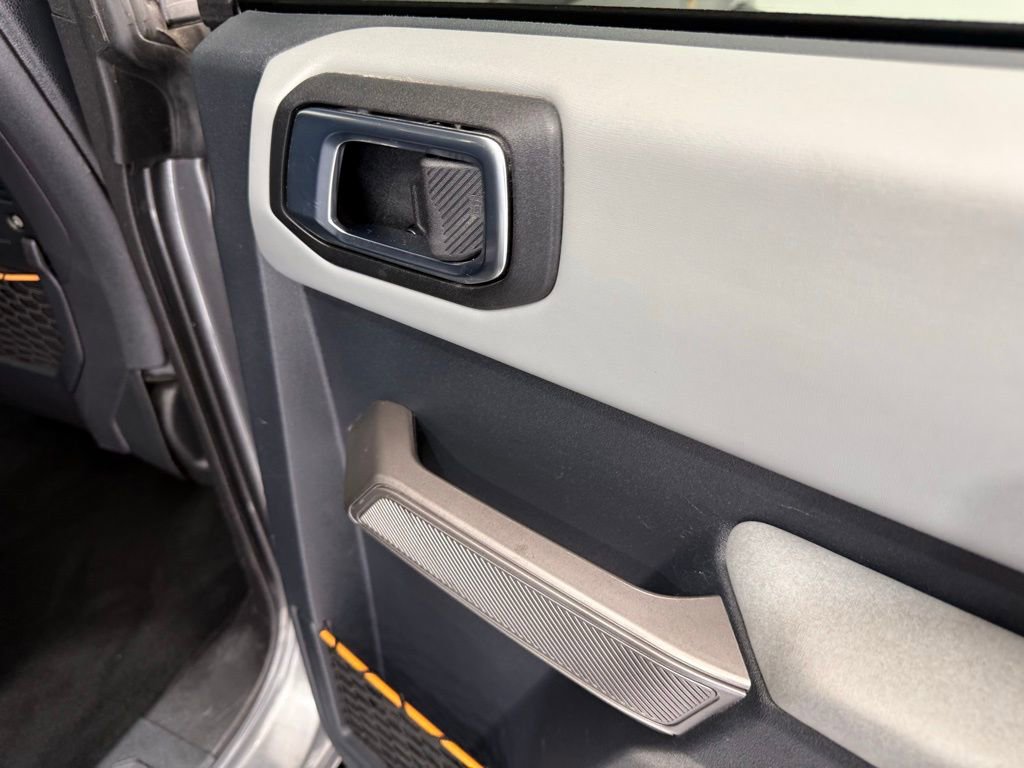 Used 2023 Ford Bronco Badlands image 26