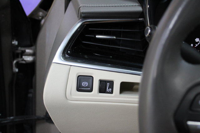 Used 2022 Cadillac XT6 Premium Luxury AWD/4WD image 15